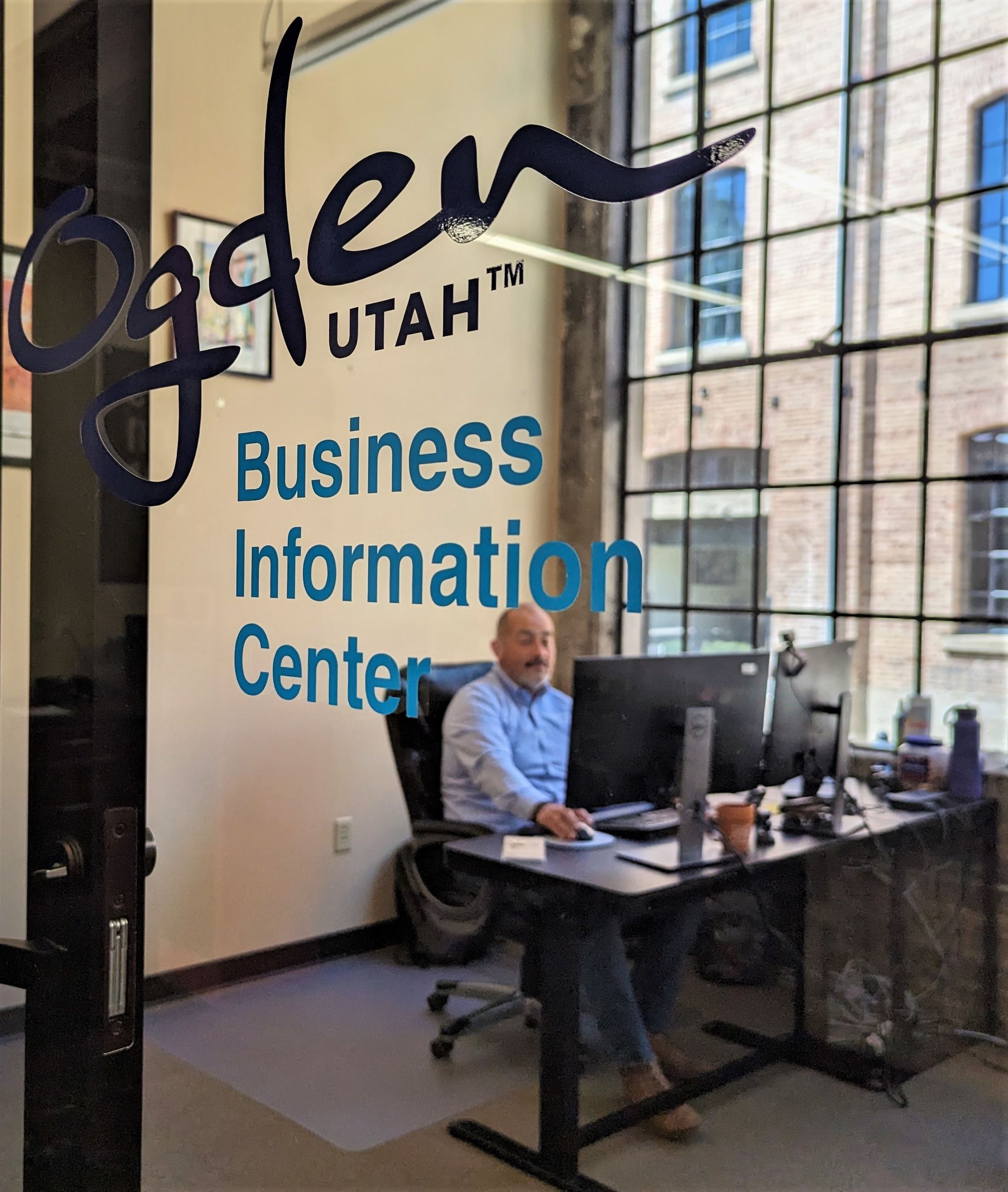 2023 BIC Logo on door